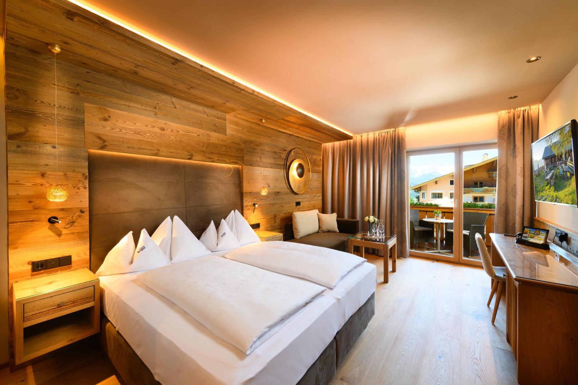Hotel Berghof - St Johann In Salzburg Санкт-Йохан Экстерьер фото