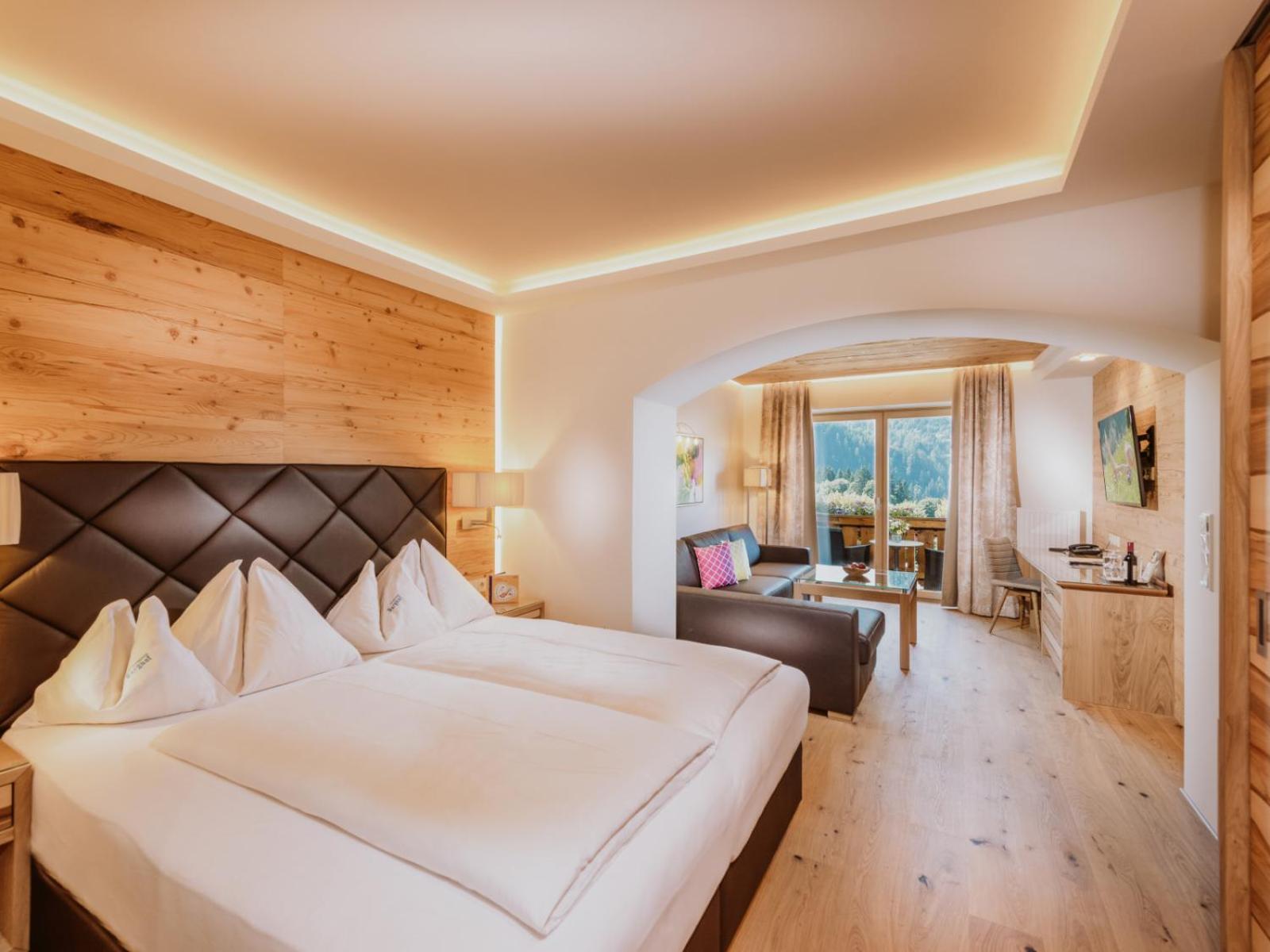 Hotel Berghof - St Johann In Salzburg Санкт-Йохан Экстерьер фото