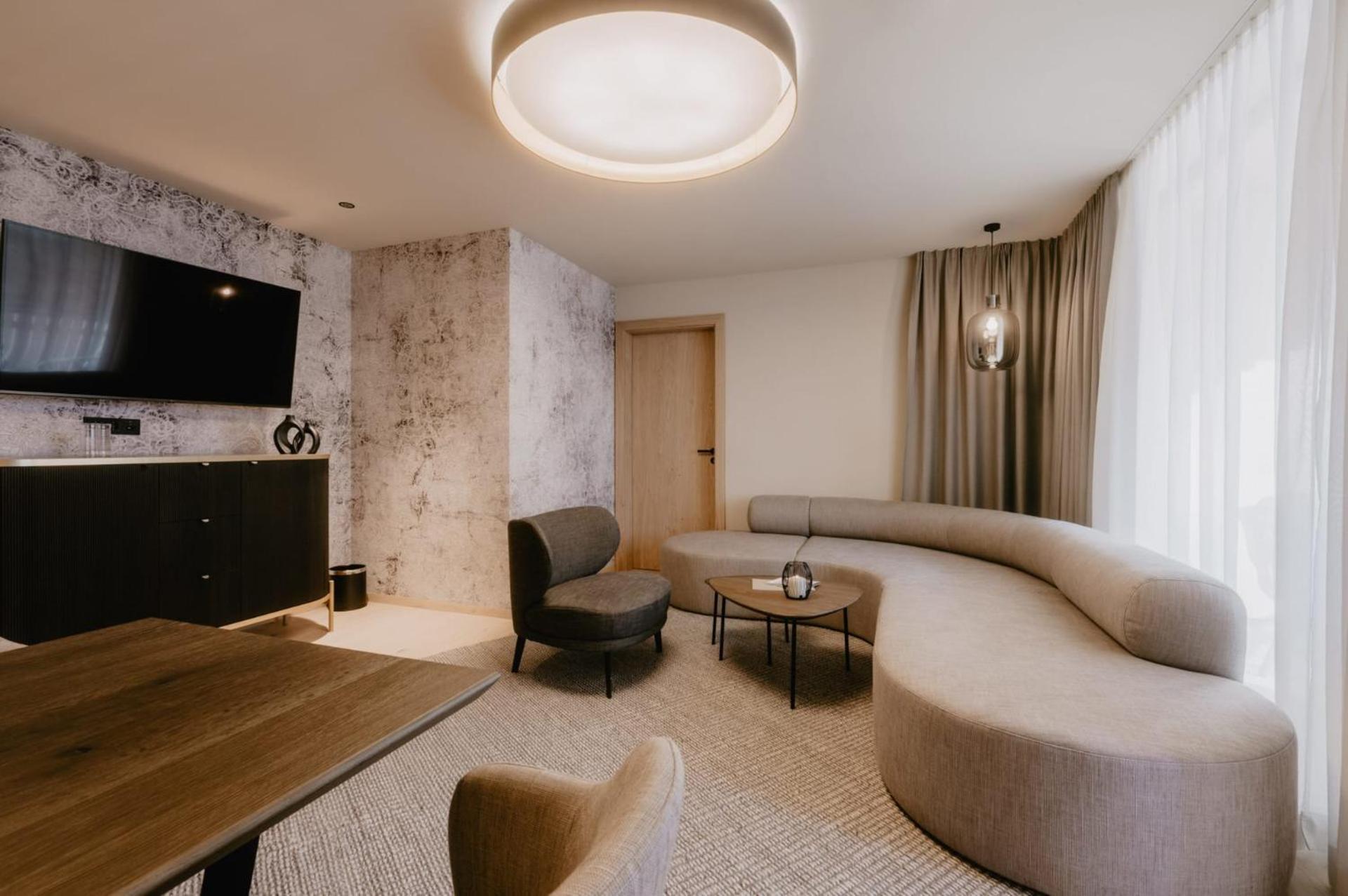 Hotel Berghof - St Johann In Salzburg Санкт-Йохан Экстерьер фото