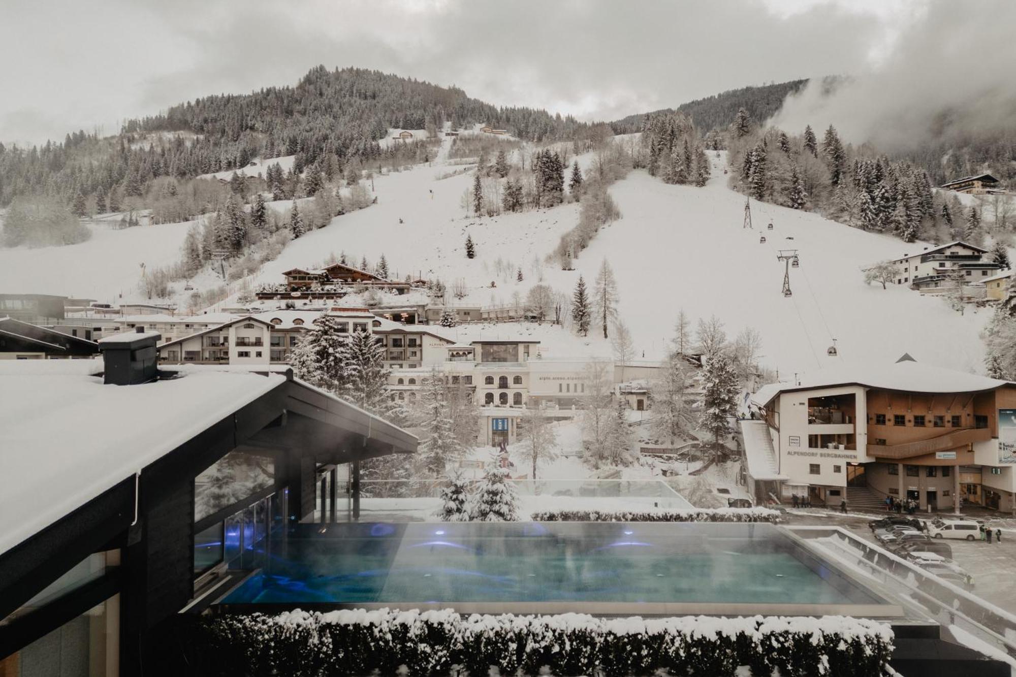 Hotel Berghof - St Johann In Salzburg Санкт-Йохан Экстерьер фото