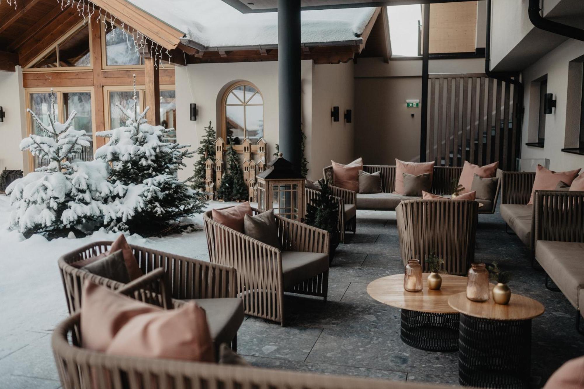 Hotel Berghof - St Johann In Salzburg Санкт-Йохан Экстерьер фото