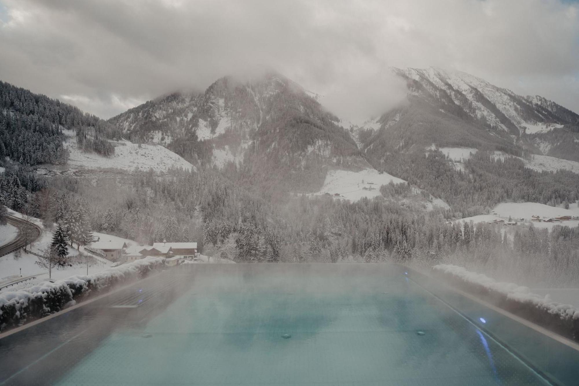 Hotel Berghof - St Johann In Salzburg Санкт-Йохан Экстерьер фото